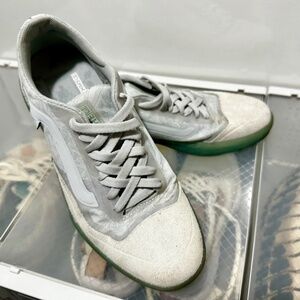 Vans Ave Pro (skateboard shoes)